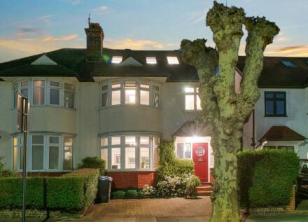 Dollis Hill Avenue, Gladstone Park, London, NW2