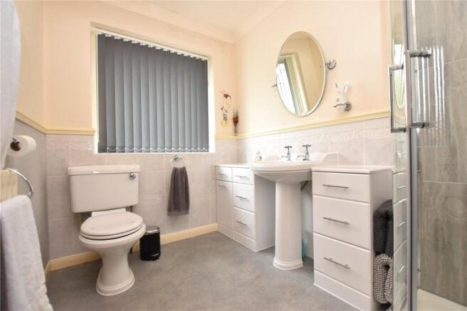 3 bed Detached Bungalow for sale Image 9