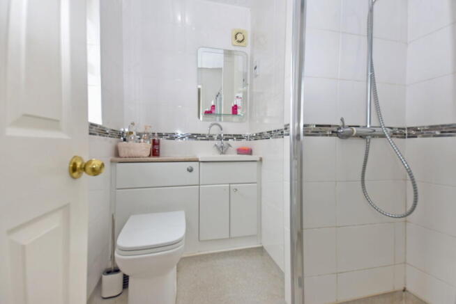 4 bed Detached for sale Image 12