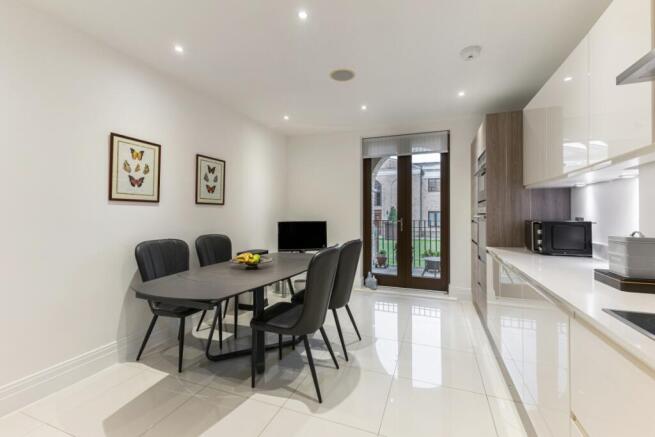 101908_12 Walled ...