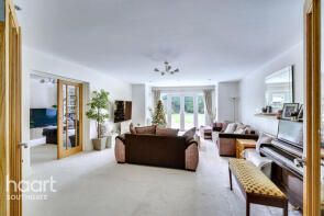 12, Jennings Way, Barnet EN5 4EQ