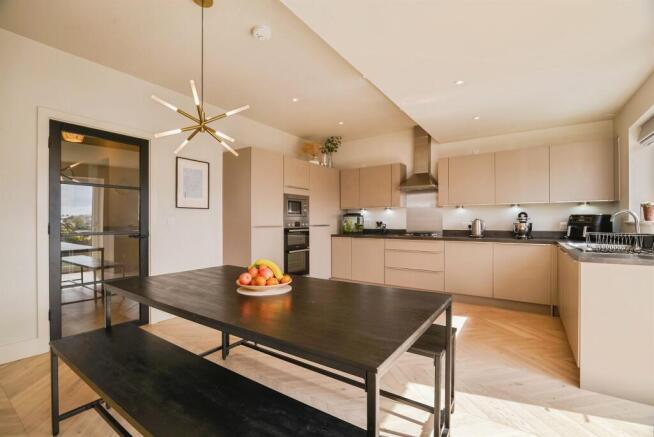3 bed End of Terrace for sale Image 7
