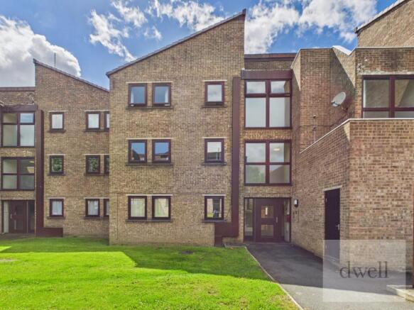 2 bed Flat for sale in yeadon