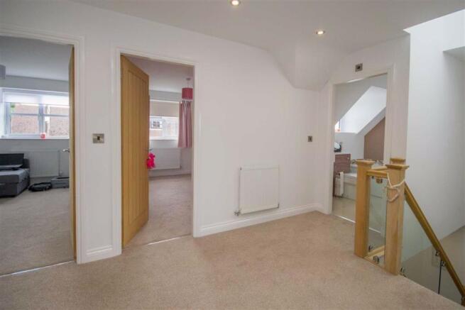 FIRST FLOOR LANDING