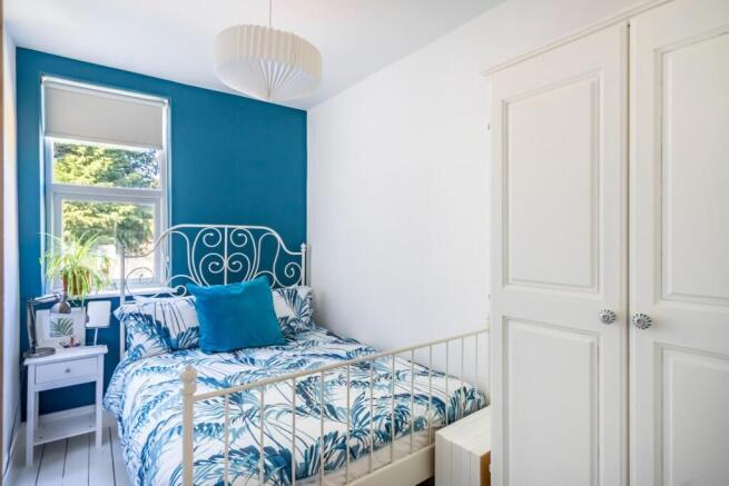 3 bed Terraced for sale Image 12