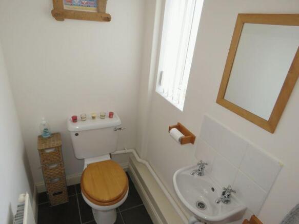 Cloakroom / WC
