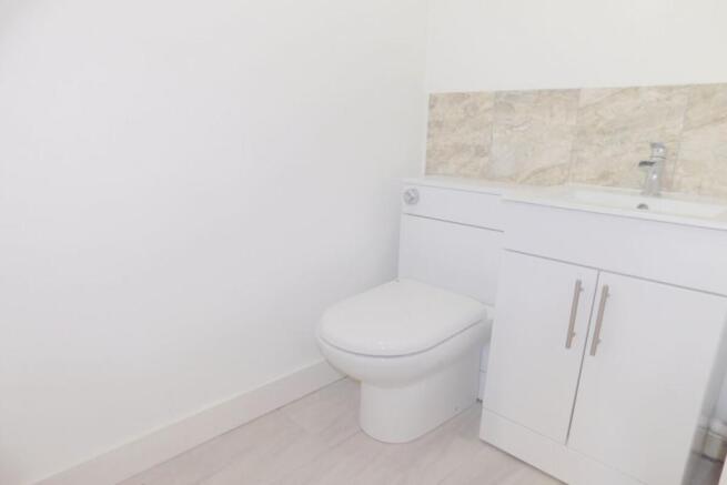 Cloakroom / WC