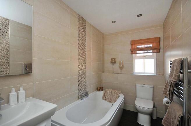 Family Bathroom 