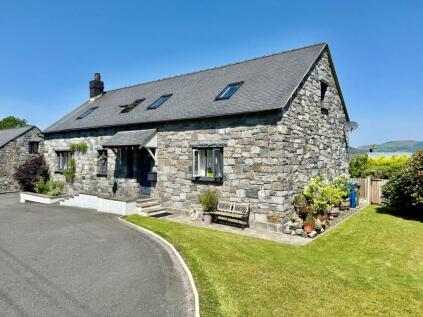 Tyn Y Buarth, Brithdir, Dolgellau, LL40 2RS