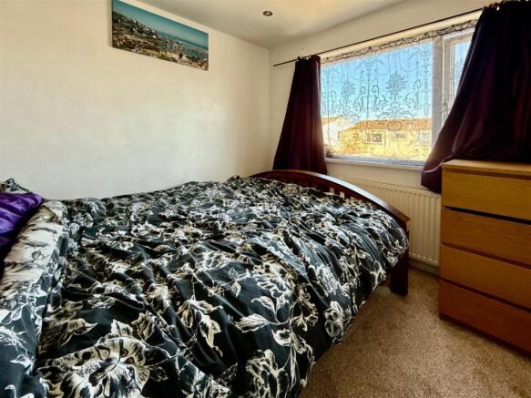 Bed 2.JPG