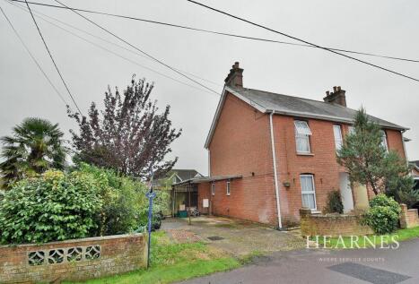 Ashurst Road, West Moors, Ferndown, BH22