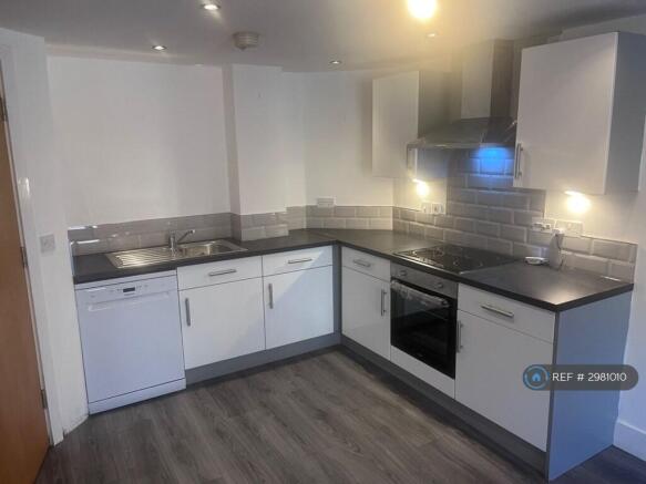 Built In Oven/Hob/Washer&Dryer And Dishwasher