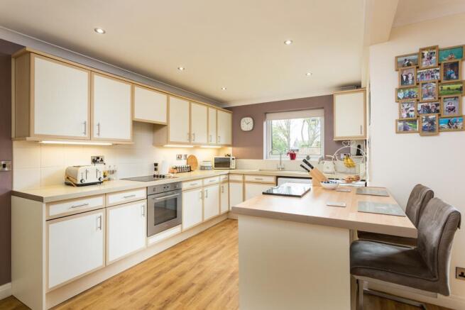 92 Aire Road-14_LowRes.jpg