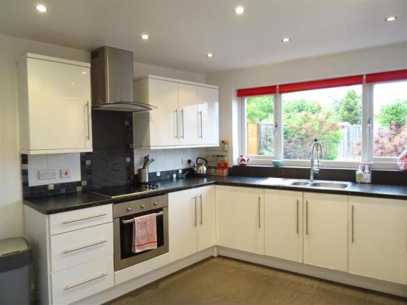 Fitted Kitchen