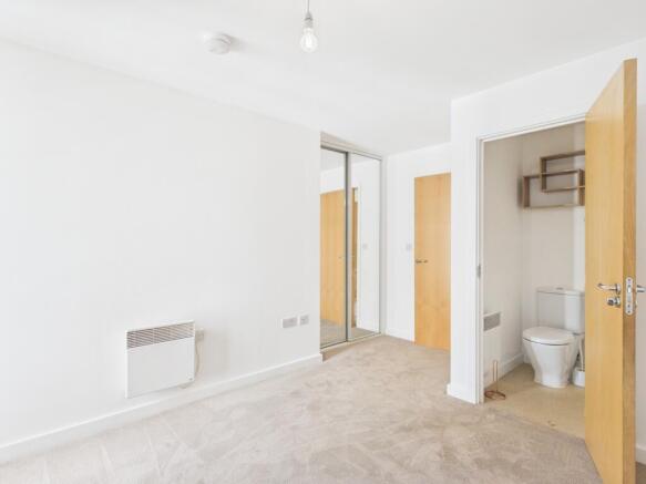 CAM04031G0-PR0138-ST