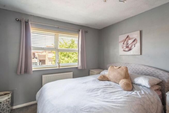2 bed Semi-Detached for sale Image 12