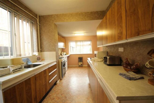 Kitchen/Breakfast Ro