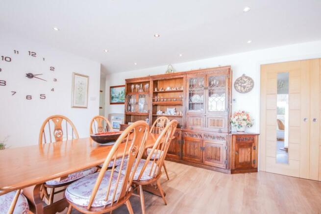 Kitchen/Dining Area
