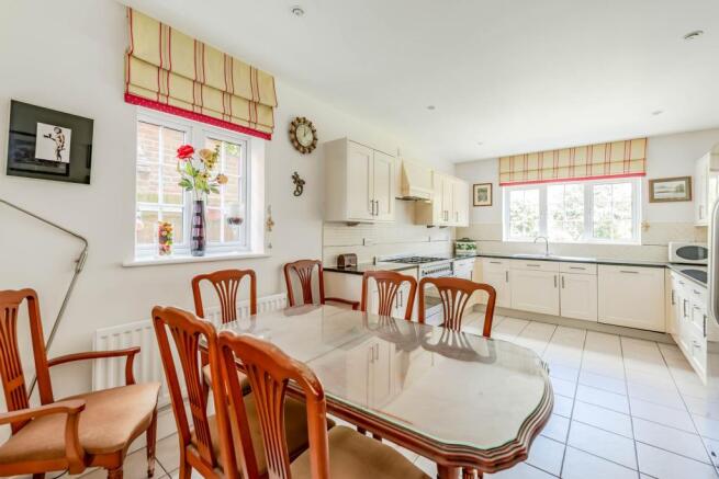Kitchen/breakfast ro