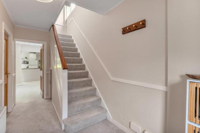 3 bed Semi-Detached for sale Image 12