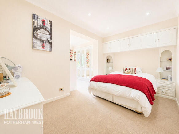 3 bed Detached Bungalow for sale Image 12