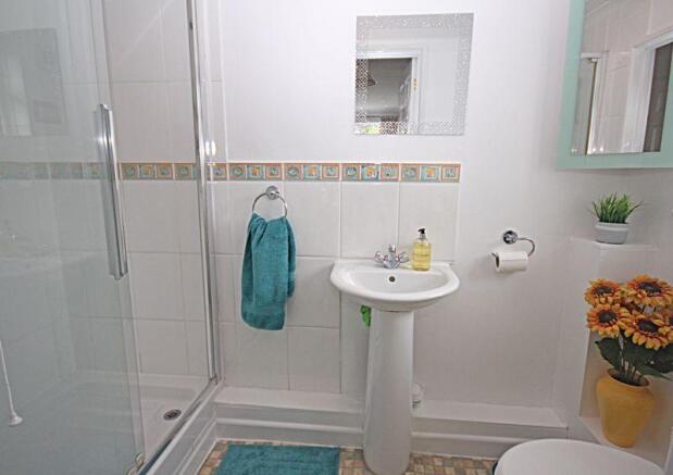 Ensuite shower...