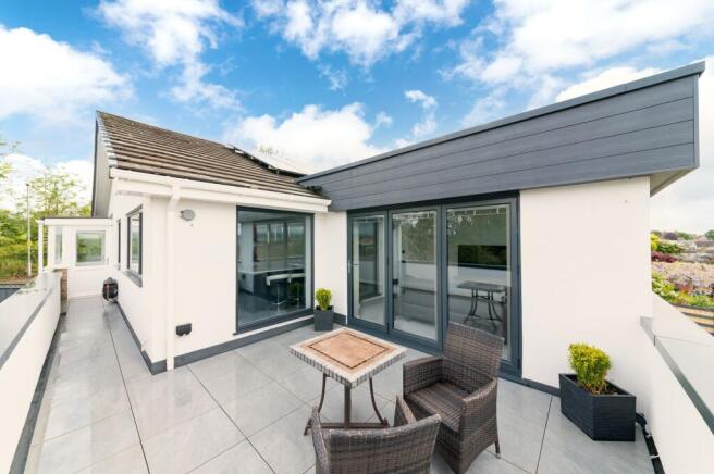 5 bed Detached Bungalow for sale Image 12
