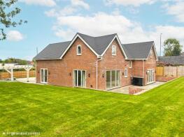 Hollingsclough, Old Derby Road, Ashbourne DE6 1BN