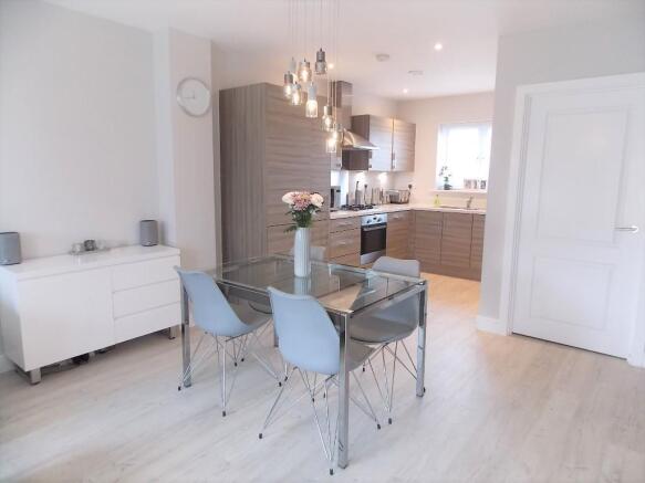 Lounge/kitchen/dini