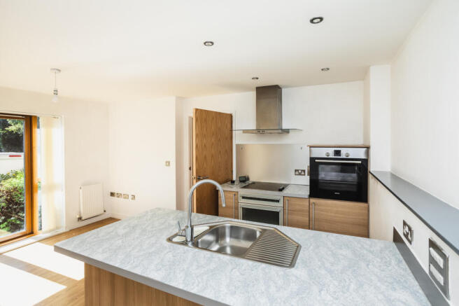 1 bed Flat for sale Image 6