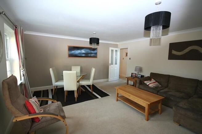 Lounge 2