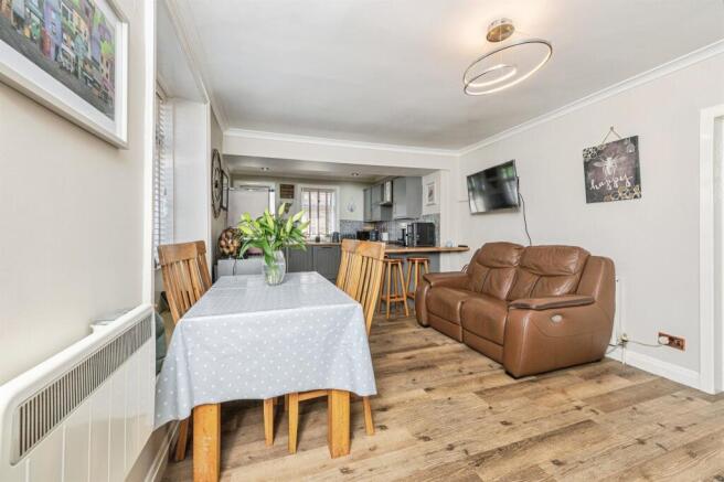 2 bed End of Terrace for sale Image 7