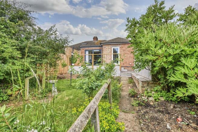 41 Drayton Rd Irthlingborough-22.jpg