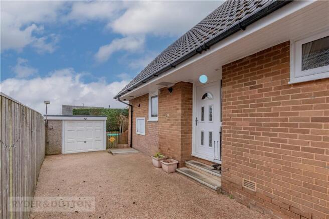 2 bed Detached for sale Image 12