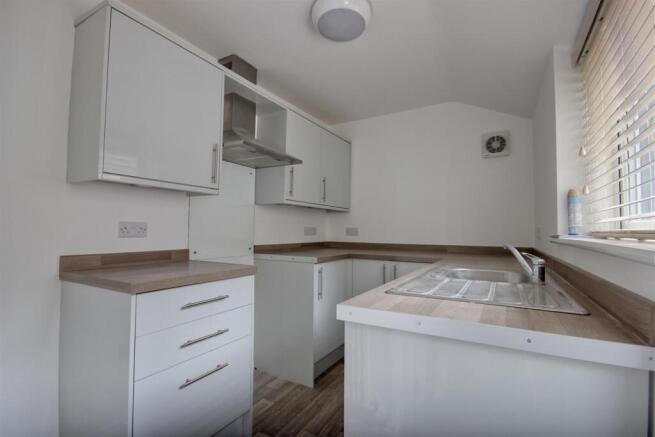 2 bed Terraced for sale Image 5