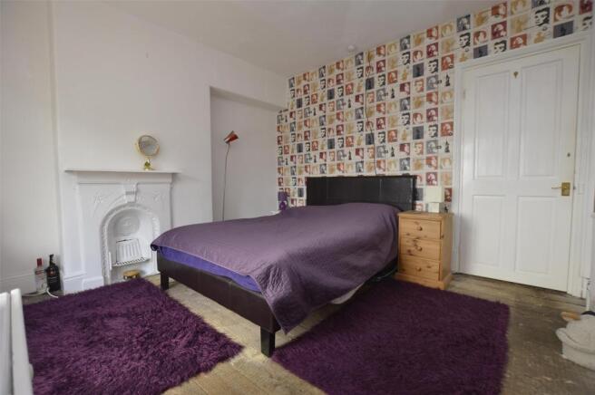 bedroom 2 (4)