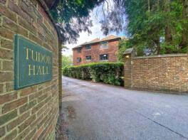 Flat 7, Tudor Hall, Branksome Park Road, Camberley GU15 2AE