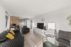 Flat 10, 573 Kipling House, Victoria Road, Ruislip HA4 0GE