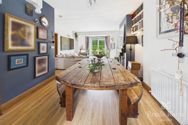 2 bed Semi-Detached for sale Image 8