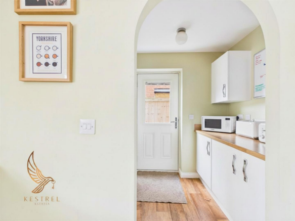 4 bed Detached for sale Image 11