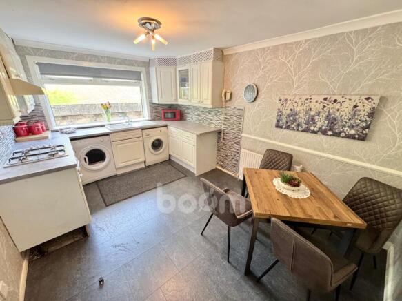 Sempill Avenue, Erskine kitchen