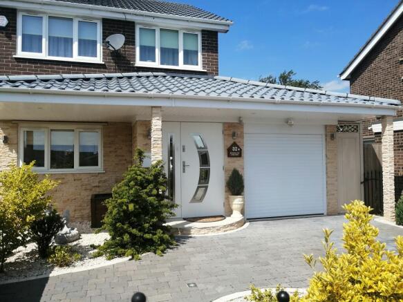 3-bed semi-detached on Dorchester Crescent, Peterborough, £280,000