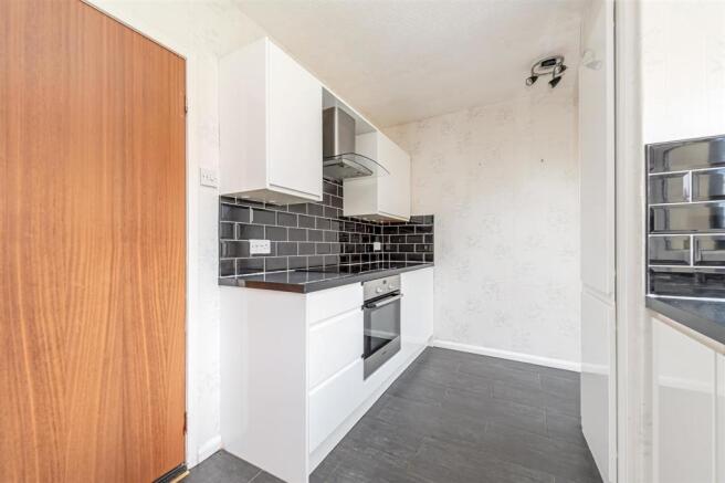 Kitchen/Dining Area