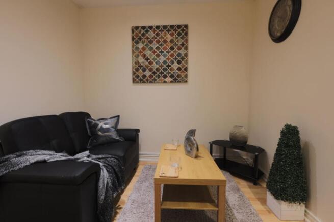 17 bed Block of Apartments for sale Image 12