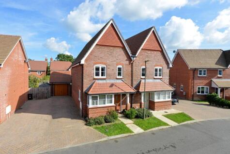 Pelham Drive, Cranleigh, GU6