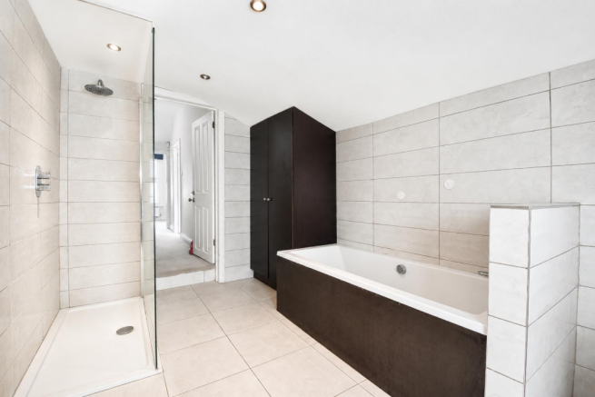 Bathroom 2.png