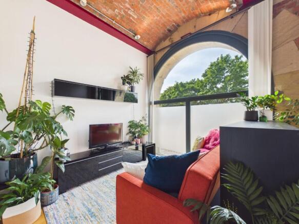 2 bed Apartment for sale Image 6