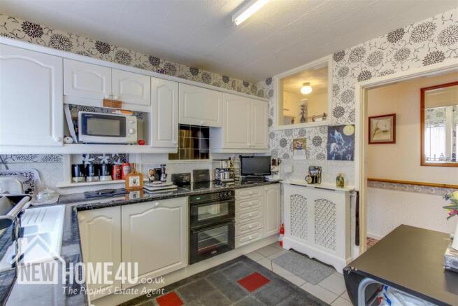 KITCHEN: