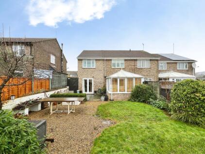 First Avenue, Grantham, NG31