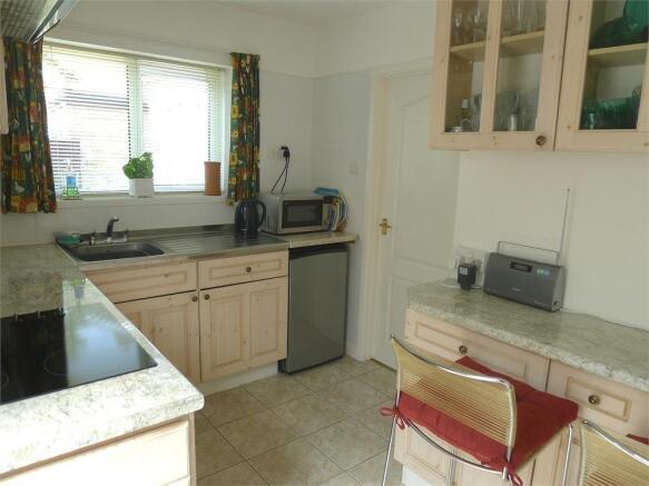 Photo 10